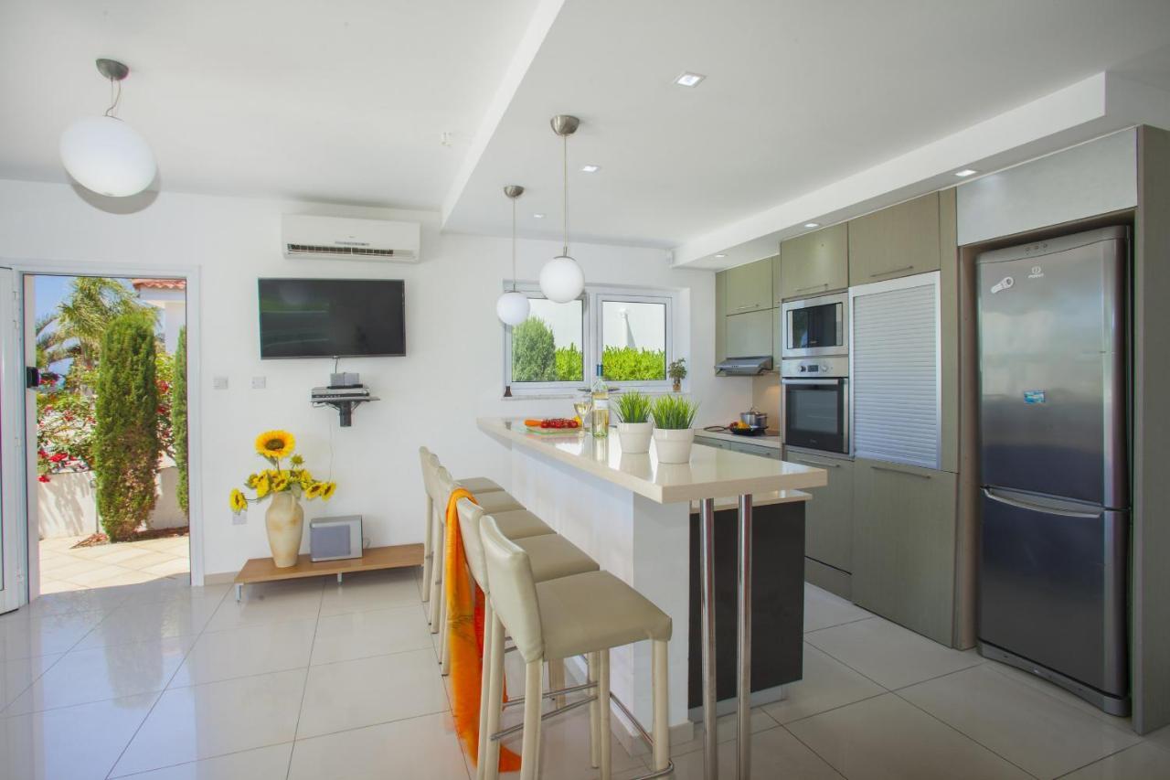 Ayia Thekla Seafront Villa Lavender Agia Napa Exterior foto